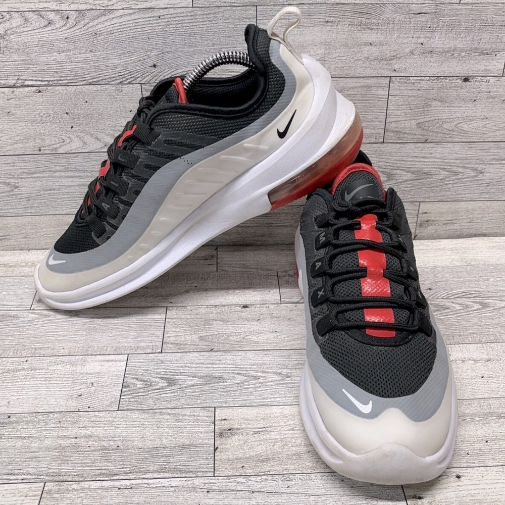 Nike Air Max Axis